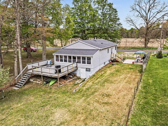 27161 2nd Avenue, Allegan, MI 49010