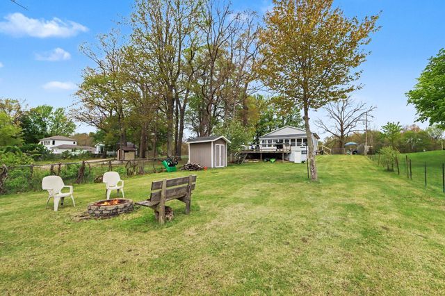 27161 2nd Avenue, Allegan, MI 49010
