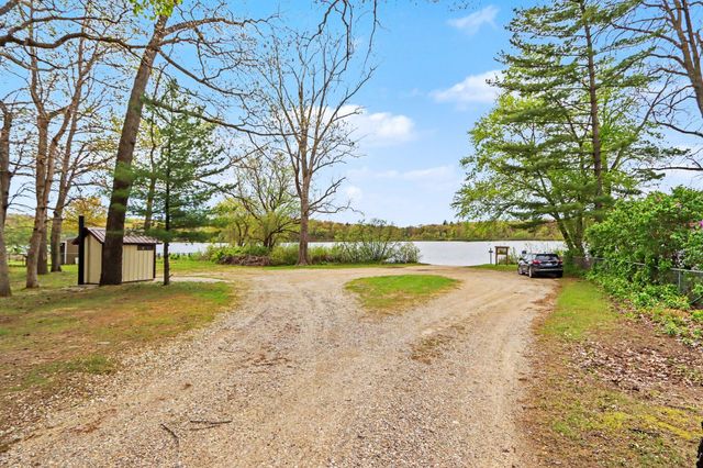 27161 2nd Avenue, Allegan, MI 49010