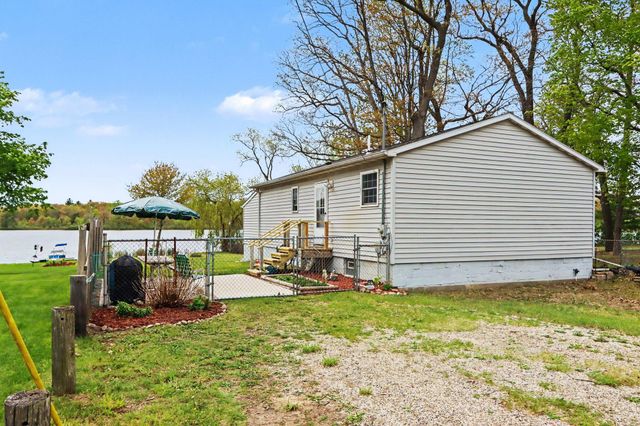 27161 2nd Avenue, Allegan, MI 49010