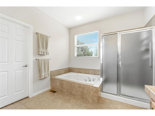 5100 Aspen Creek Dr, Broomfield, CO 80023