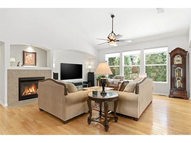 5100 Aspen Creek Dr, Broomfield, CO 80023