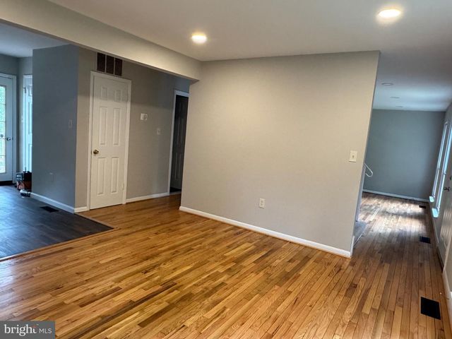 5372 SENECA CT, Woodbridge, VA 22193