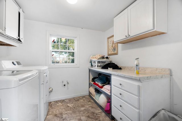 3 Fairlane Circle, Greenville, SC 29607