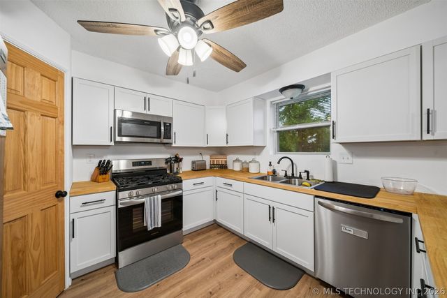 479 E 137th Street, Glenpool, OK 74033