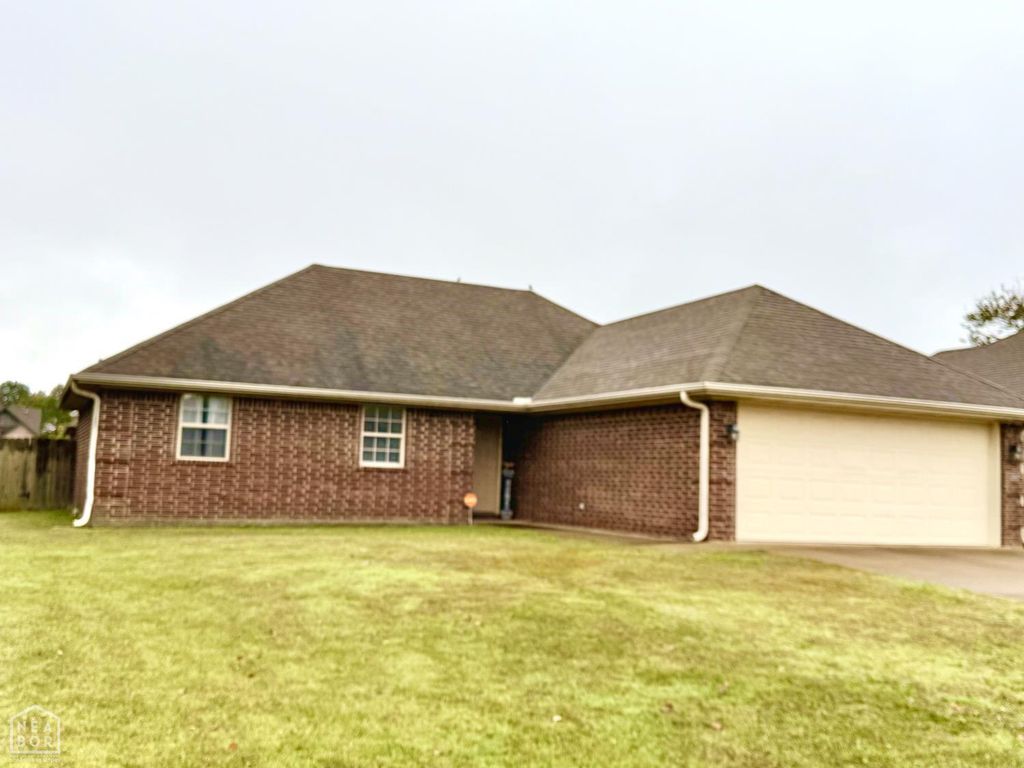 1210 RYAN LANE, Paragould, AR 72450