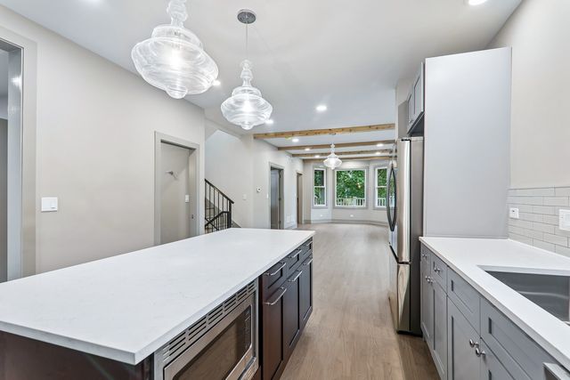 819 Mapleton Avenue, Oak Park, IL 60302