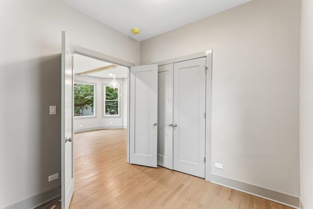 819 Mapleton Avenue, Oak Park, IL 60302