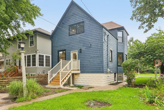 819 Mapleton Avenue, Oak Park, IL 60302