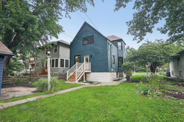 819 Mapleton Avenue, Oak Park, IL 60302