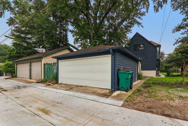 819 Mapleton Avenue, Oak Park, IL 60302