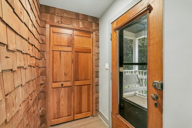 819 Mapleton Avenue, Oak Park, IL 60302