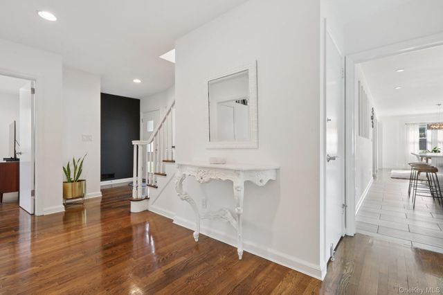 187 Thornbury Road, Scarsdale, NY 10583