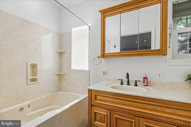 9412 DANA VISTA RD, Baltimore, MD 21236