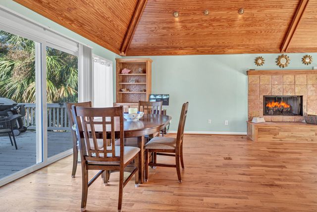 55 Rice Lane, Edisto Island, SC 29438