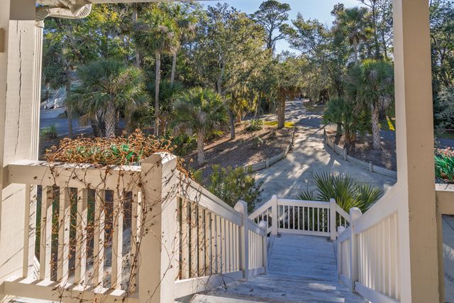 55 Rice Lane, Edisto Island, SC 29438