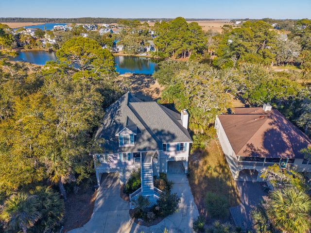 55 Rice Lane, Edisto Island, SC 29438