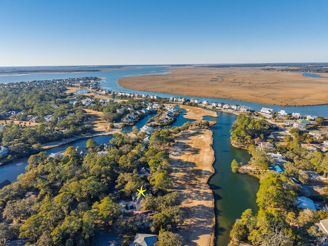 55 Rice Lane, Edisto Island, SC 29438