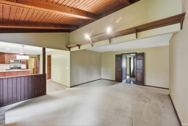 1612 Benham Drive, Fort Wayne, IN 46815