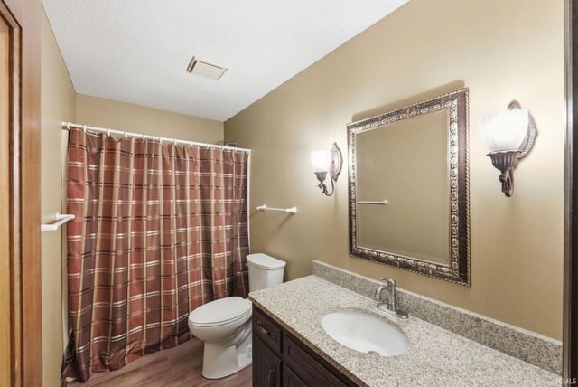 1612 Benham Drive, Fort Wayne, IN 46815