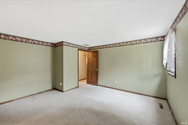 1612 Benham Drive, Fort Wayne, IN 46815