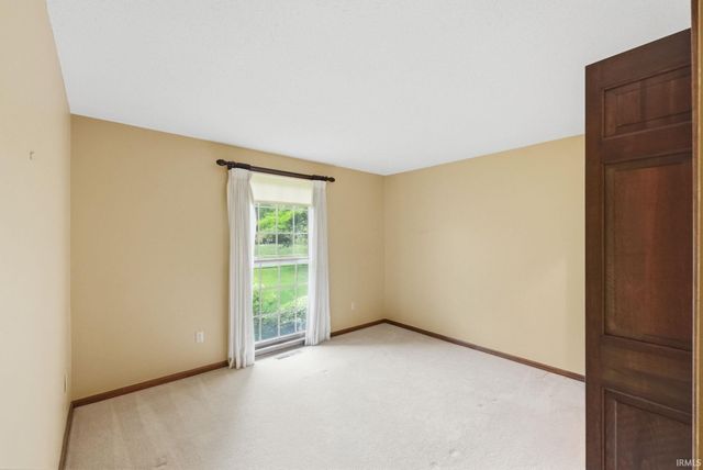 1612 Benham Drive, Fort Wayne, IN 46815