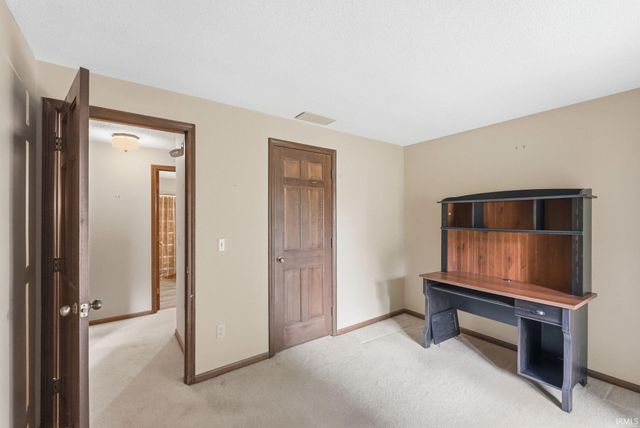 1612 Benham Drive, Fort Wayne, IN 46815