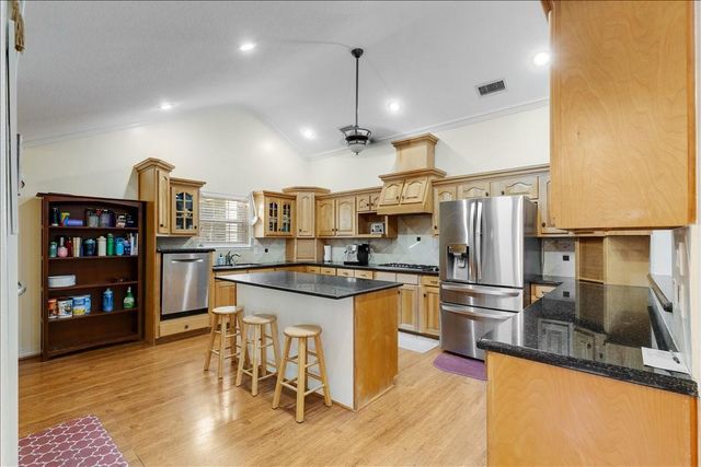 3755 County Road 949b, Alvin, TX 77511