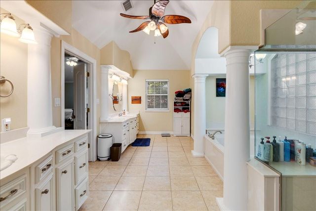 3755 County Road 949b, Alvin, TX 77511