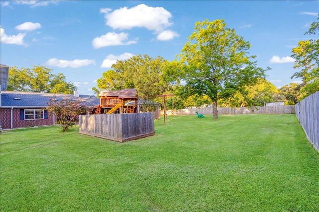 3755 County Road 949b, Alvin, TX 77511