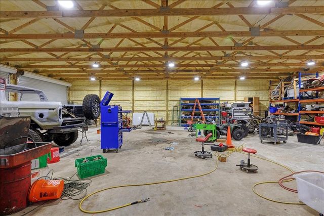 3755 County Road 949b, Alvin, TX 77511