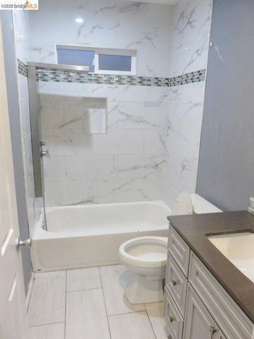 1649 72Nd Ave, Oakland, CA 94621