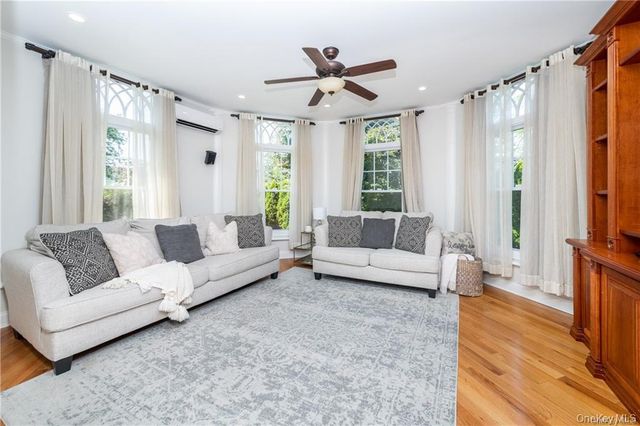 221 E Sidney Avenue 1, Mount Vernon, NY 10550