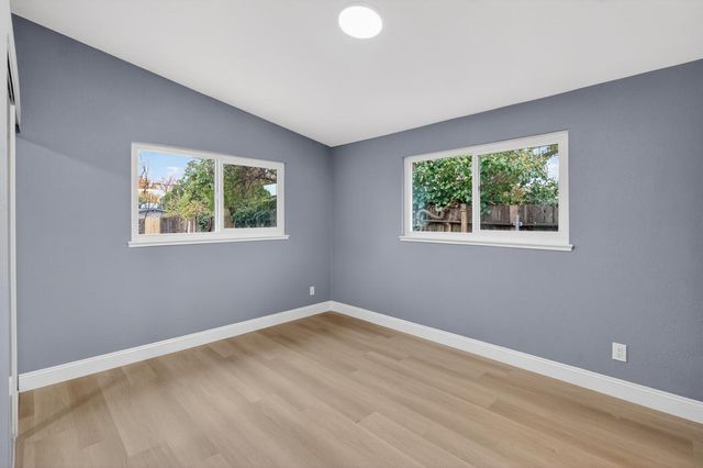 6568 Juneau Way, North Highlands, CA 95660