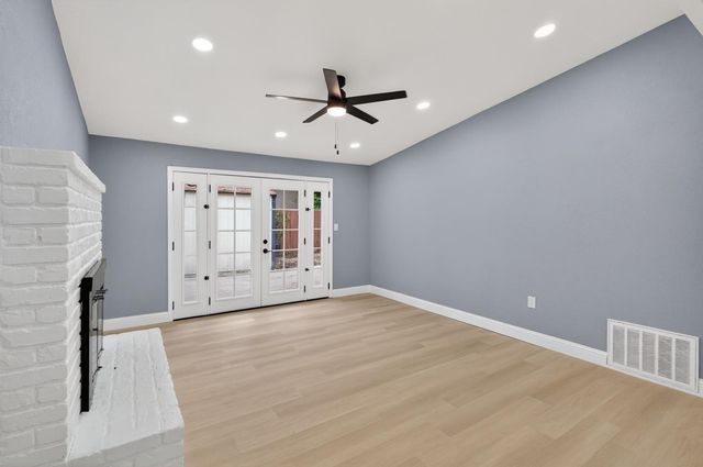 6568 Juneau Way, North Highlands, CA 95660