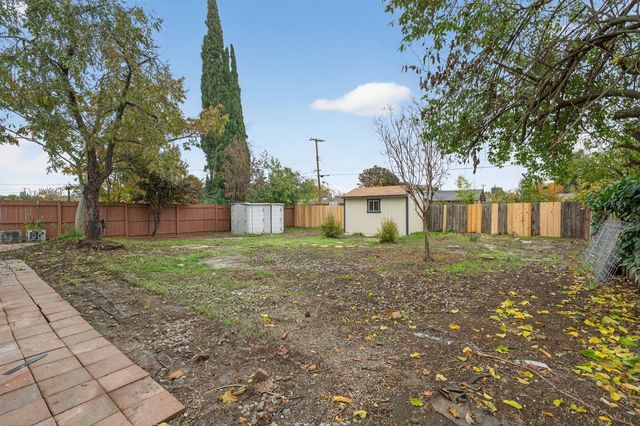 6568 Juneau Way, North Highlands, CA 95660