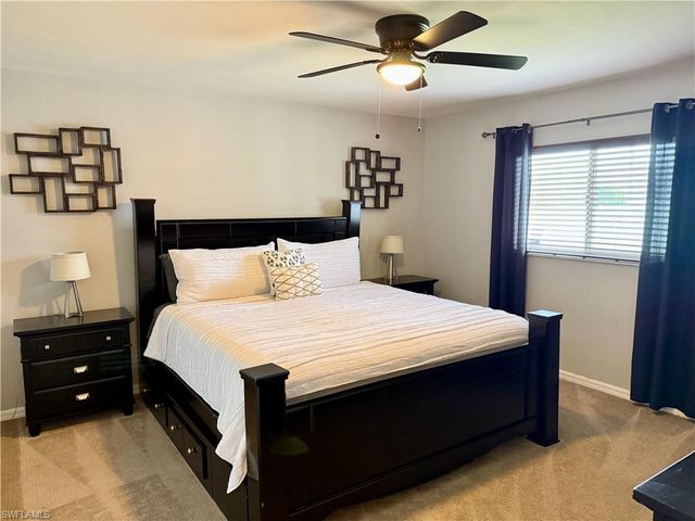 213 SW 10th TER, Cape Coral, FL 33991