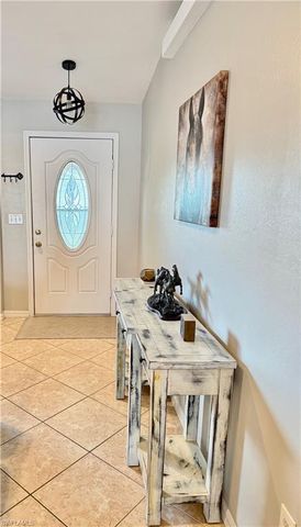 213 SW 10th TER, Cape Coral, FL 33991