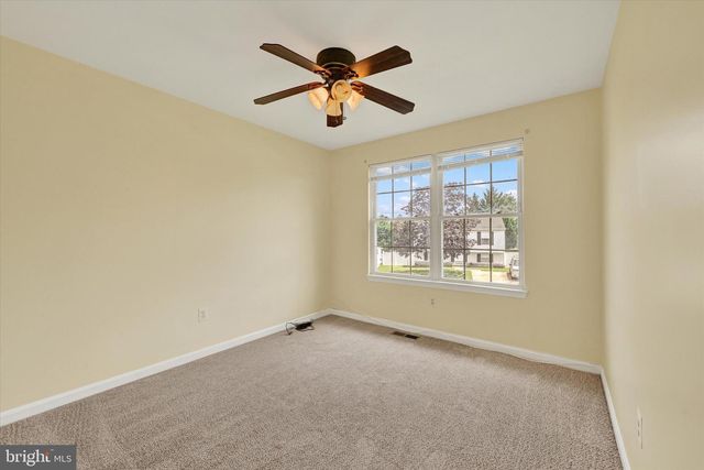 21 BOX CIR, Baltimore, MD 21221