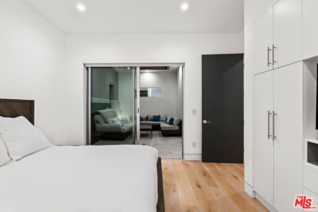 637 N Gardner Street, Los Angeles, CA 90036
