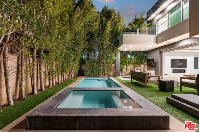 637 N Gardner Street, Los Angeles, CA 90036