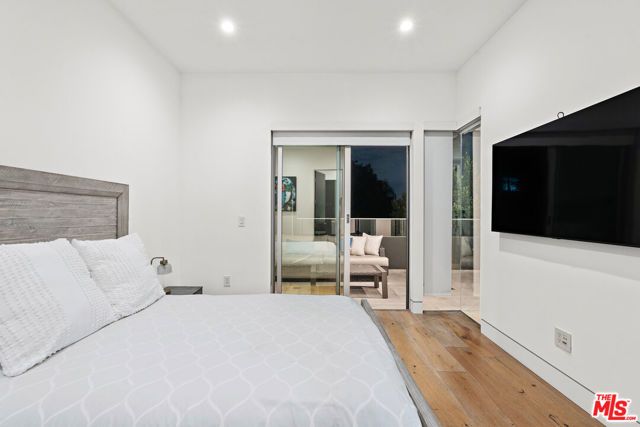 637 N Gardner Street, Los Angeles, CA 90036