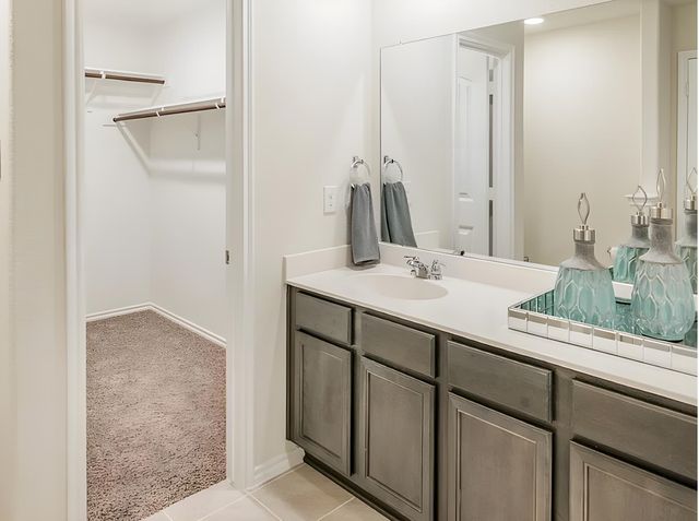 1810 Aslynn Circle, Aubrey, TX 76227