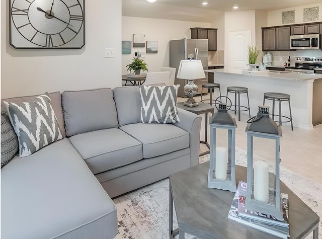 1810 Aslynn Circle, Aubrey, TX 76227