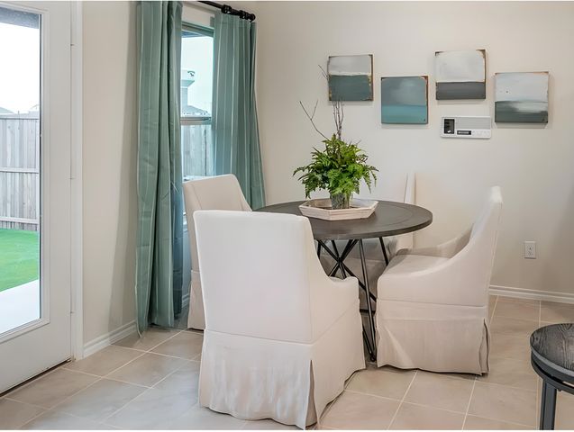 1810 Aslynn Circle, Aubrey, TX 76227