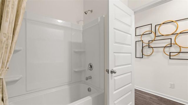 556 Silver Moon Drive, Loganville, GA 30052