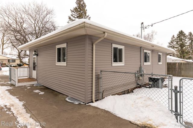 5350 Military Avenue, Brighton Township, MI 48116