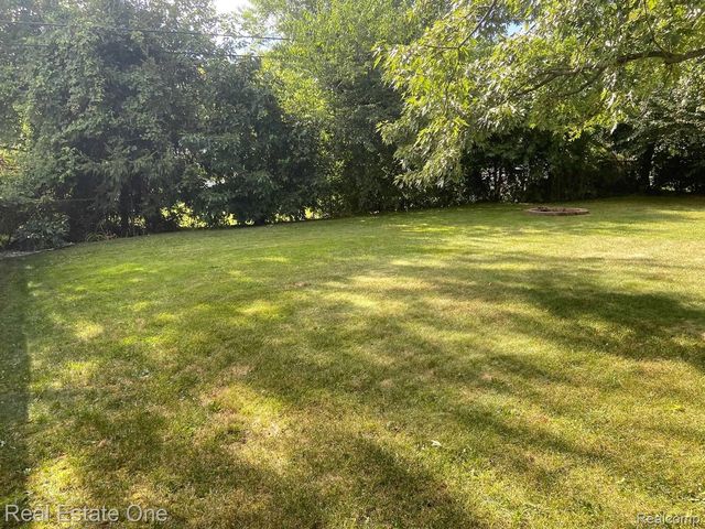 5350 Military Avenue, Brighton Township, MI 48116