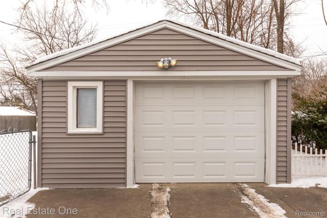 5350 Military Avenue, Brighton Township, MI 48116