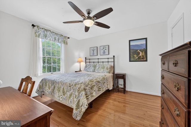 7010 LAMP POST LN, Alexandria, VA 22306